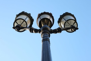 Photo Walk: Louvre Lamp Post